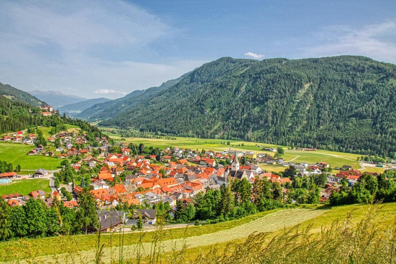 ホテル Der Graggober Oberwoelz Stadt エクステリア 写真