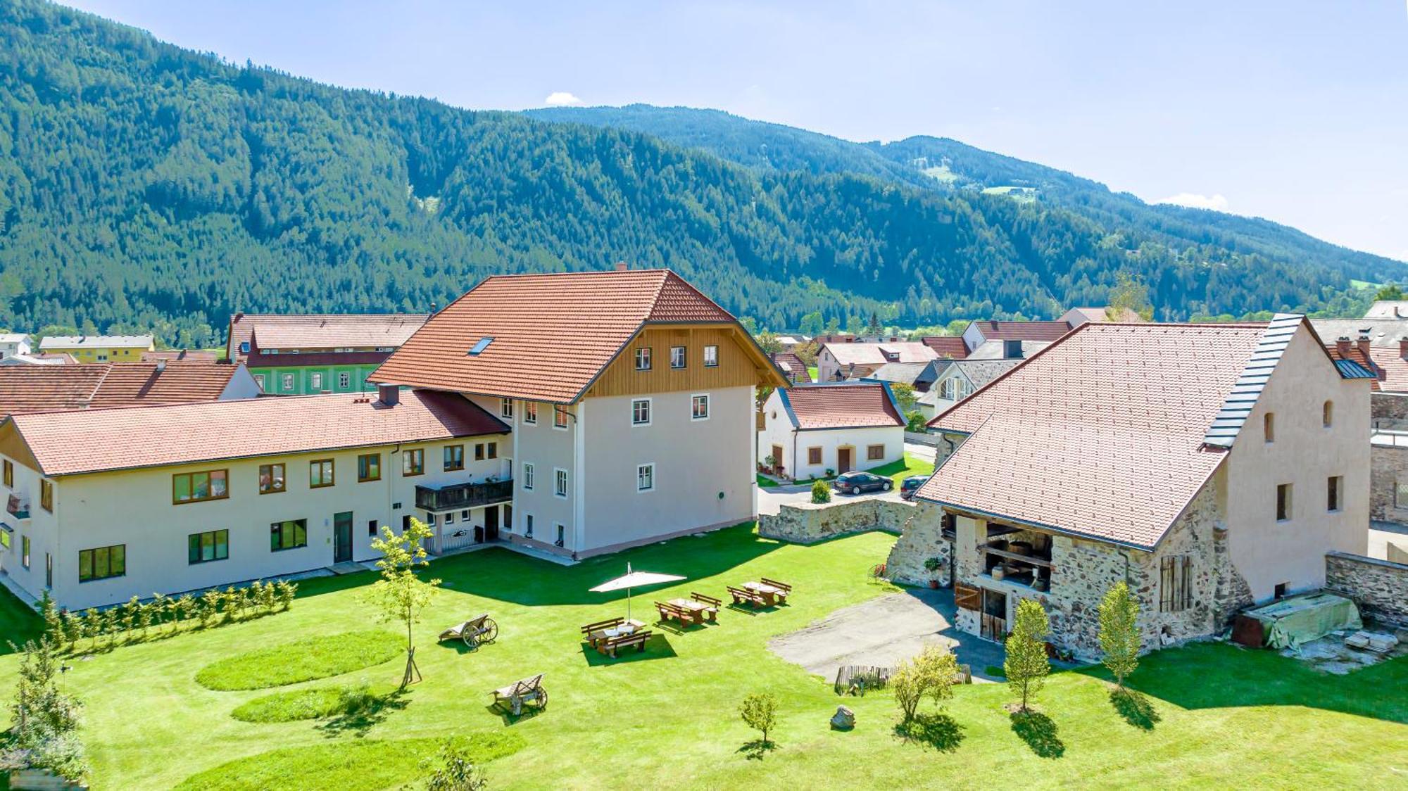 ホテル Der Graggober Oberwoelz Stadt エクステリア 写真